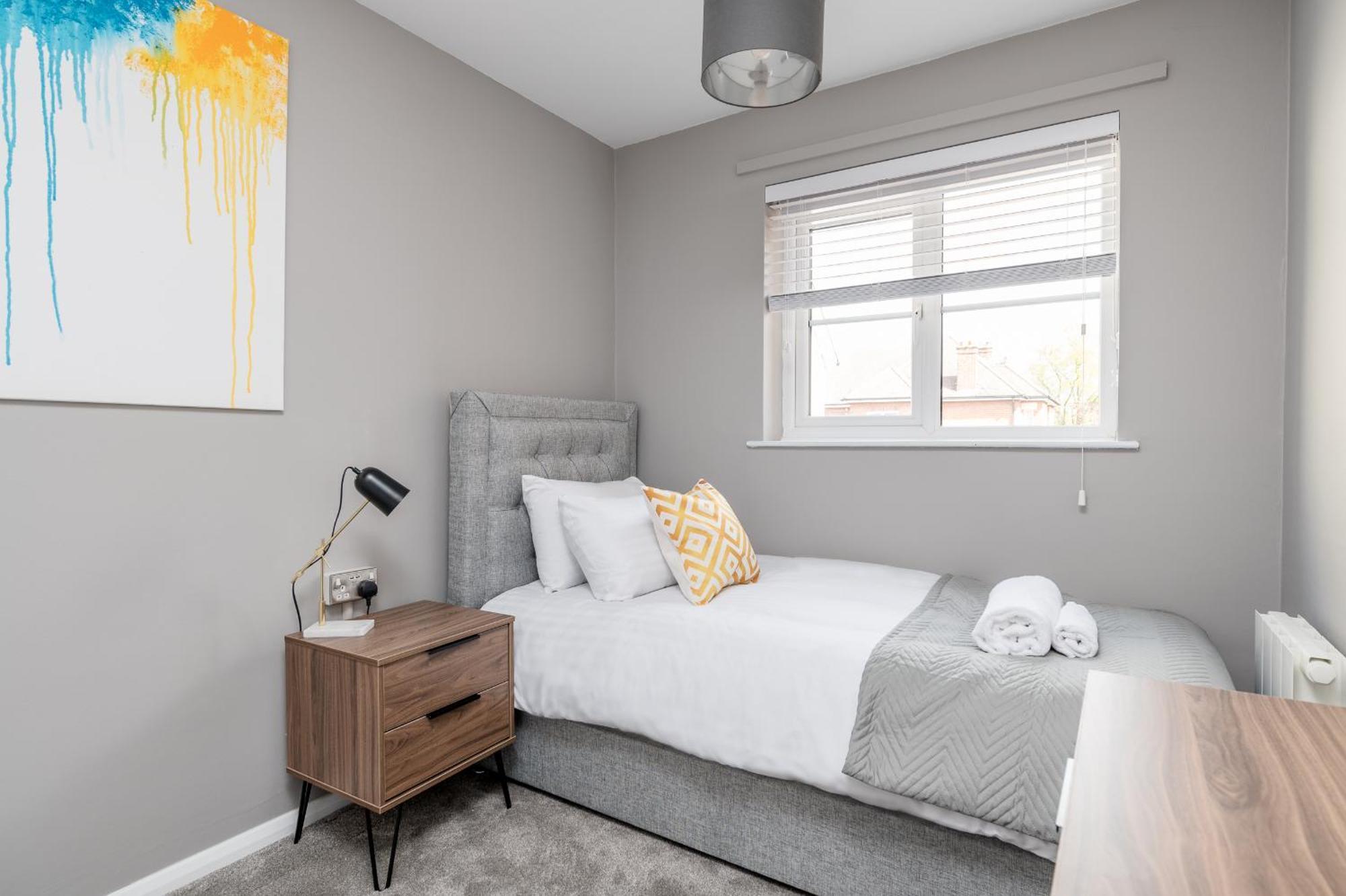 City Stay Apartments - Geldonia Court Bedford Eksteriør billede